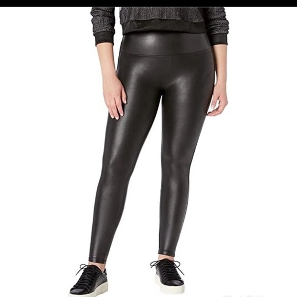 SPANX Black Faux Leather Leggings Blogger Favorite Size Medium Petite